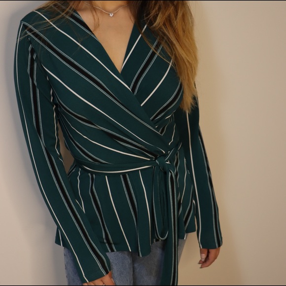 H&M Wrap Around Blouse - Picture 2 of 4